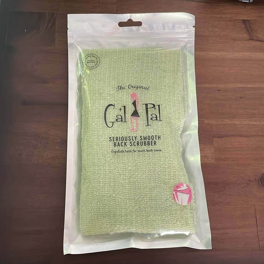 The original gal pal seriously smooth back scrubber light green